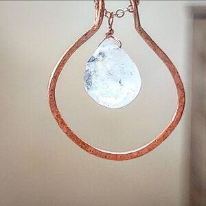 3/$30 Hammered Copper Faceted Quartz Pendant Necklace
